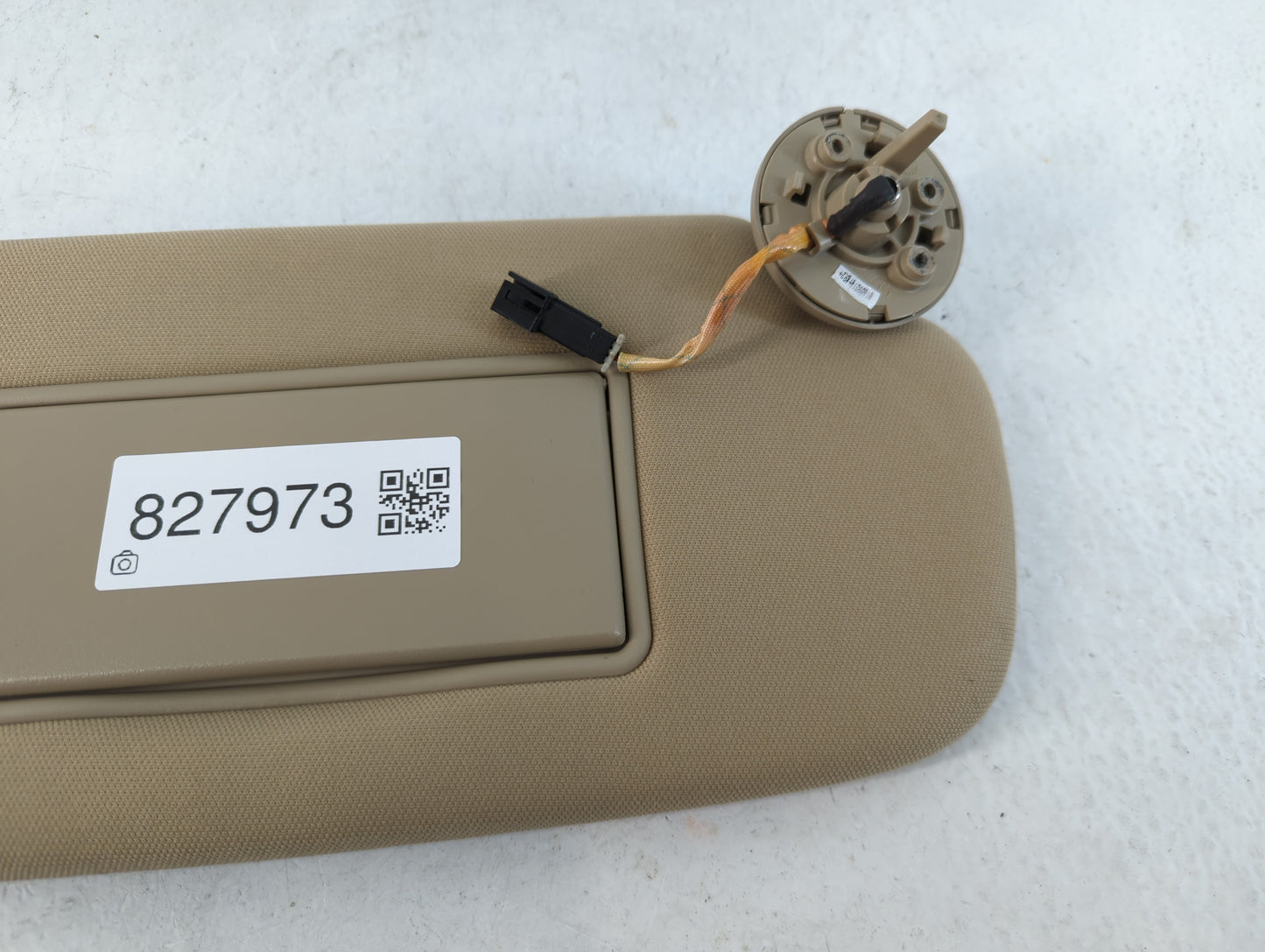 2011-2022 Dodge Durango Sun Visor Shade Replacement Passenger Right Mirror Fits OEM Used Auto Parts - Oemusedautoparts1.com