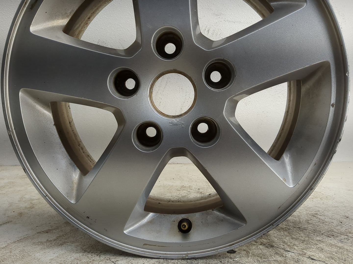 2008-2013 Dodge Grand Caravan Oem Wheel Rim - Oemusedautoparts1.com