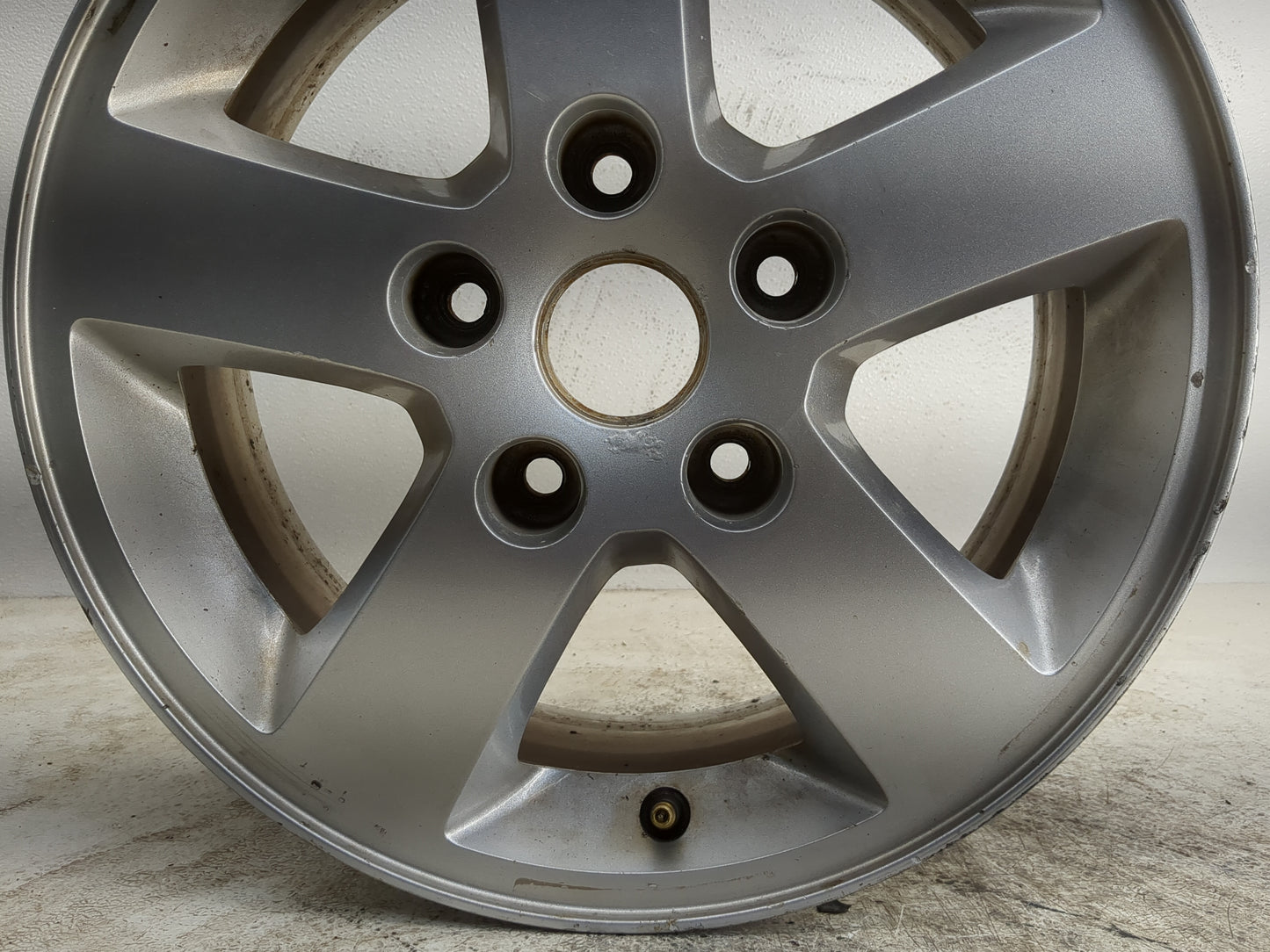 2008-2013 Dodge Grand Caravan Oem Wheel Rim - Oemusedautoparts1.com