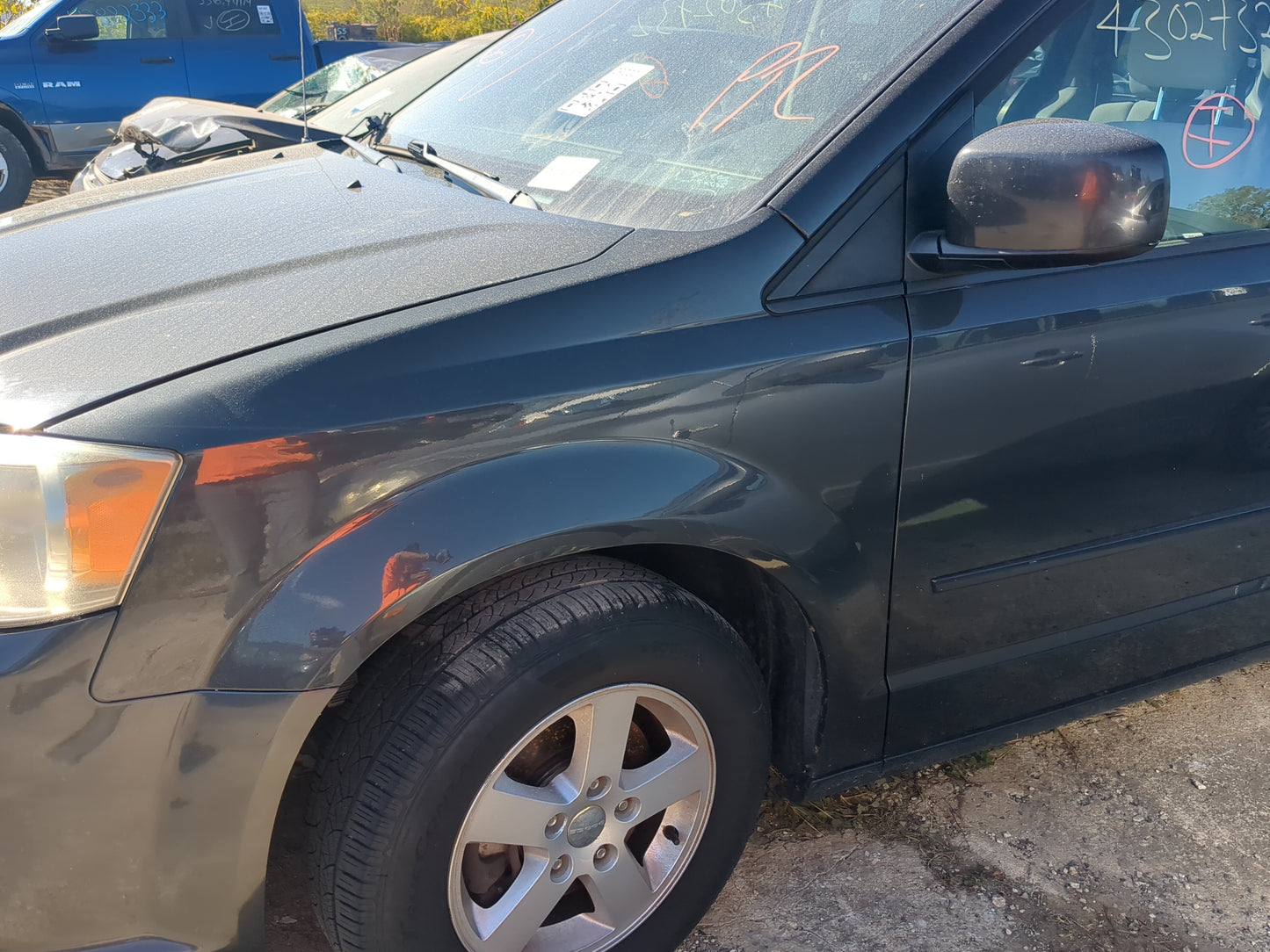 2008-2020 Dodge Grand Caravan Driver Fender - Oemusedautoparts1.com