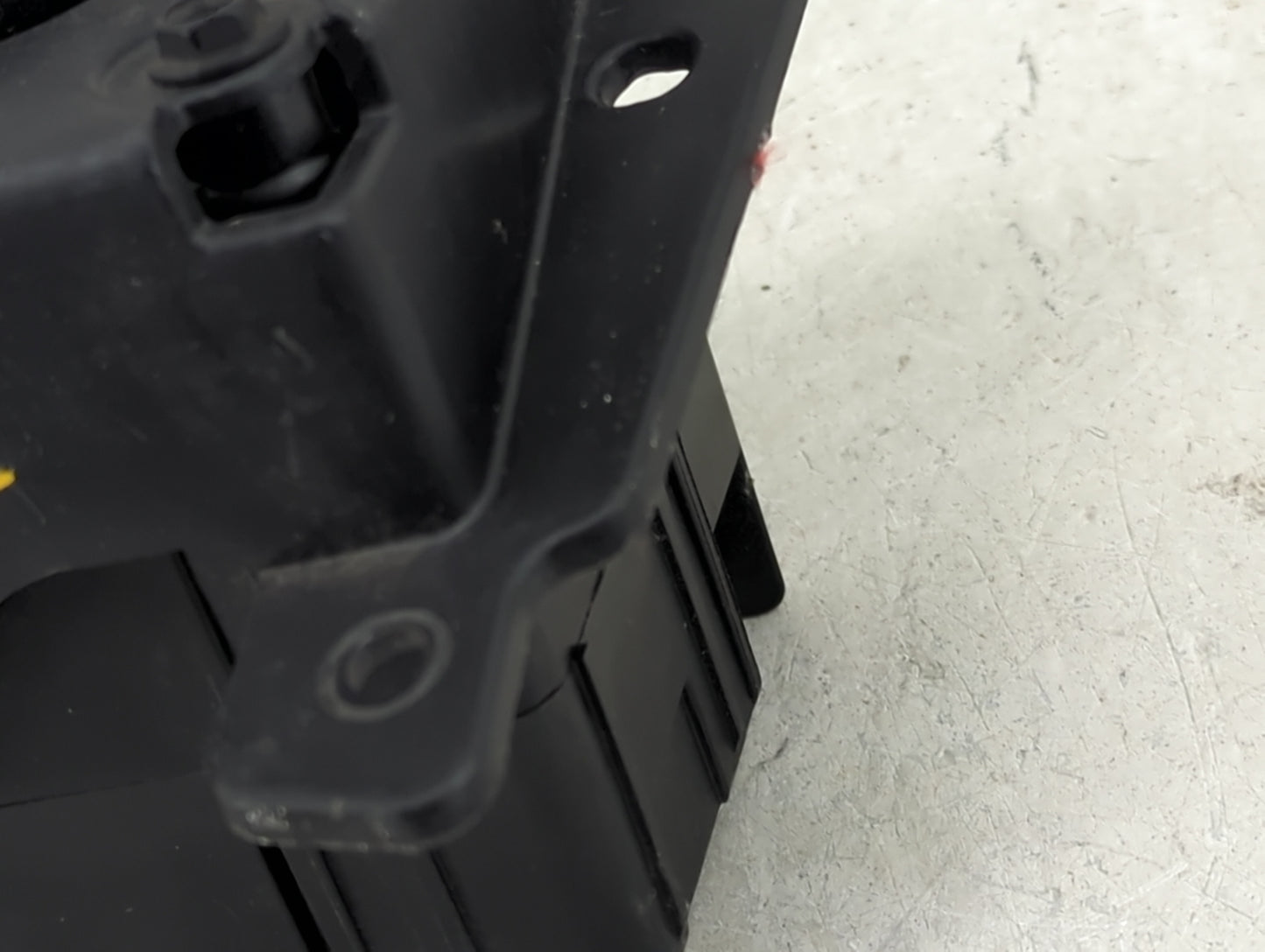 2011-2014 Dodge Grand Caravan Ignition Switch Oem 1192496 - Oemusedautoparts1.com