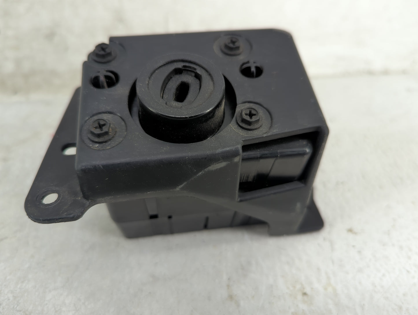 2011-2014 Dodge Grand Caravan Ignition Switch Oem 1192496 - Oemusedautoparts1.com