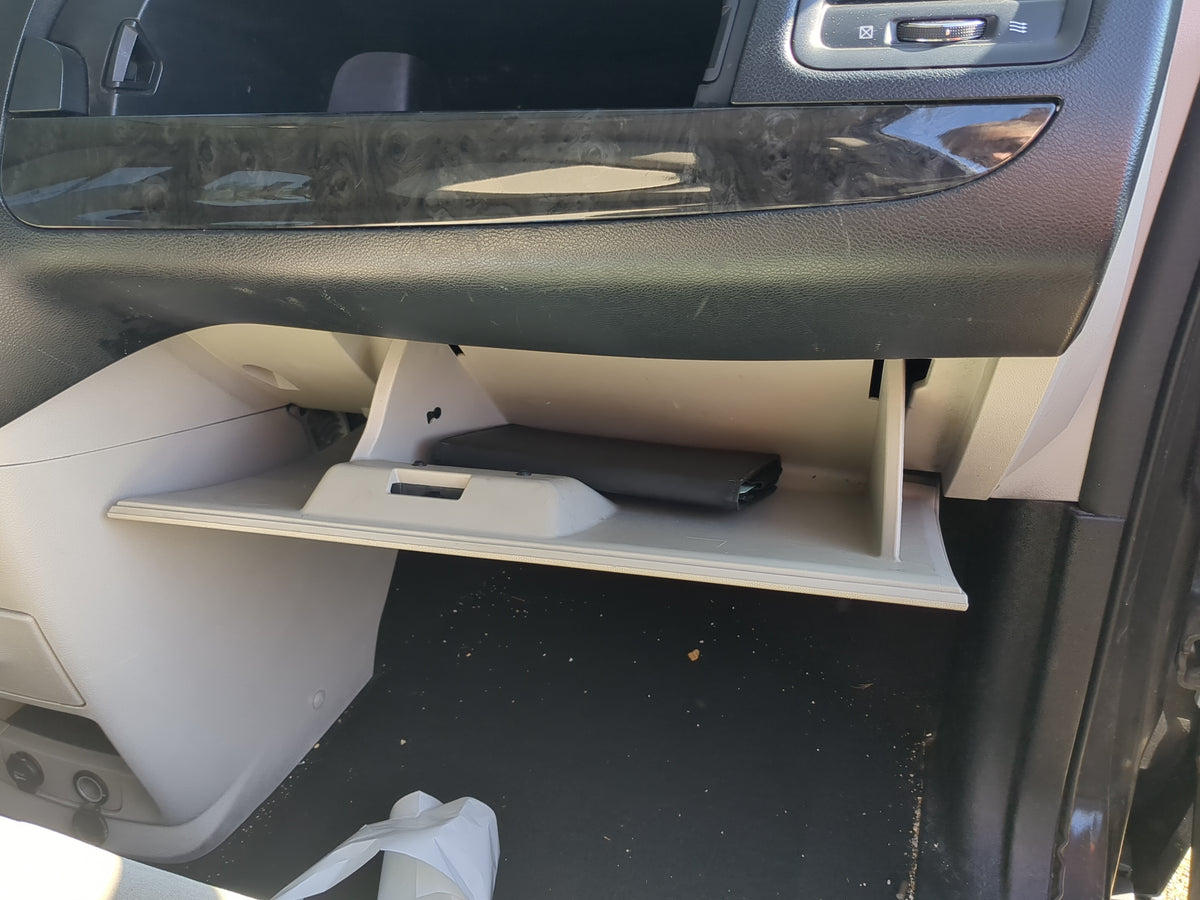 2012 Dodge Grand Caravan Passenger Glove Box Door Storage Compartment 1192598 - Oemusedautoparts1.com