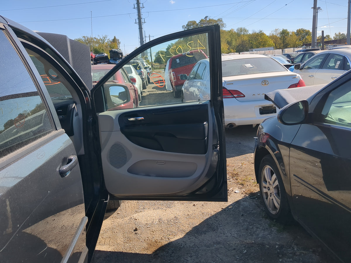 2008-2020 Dodge Grand Caravan Passenger Front Door Oem 1192602 - Oemusedautoparts1.com