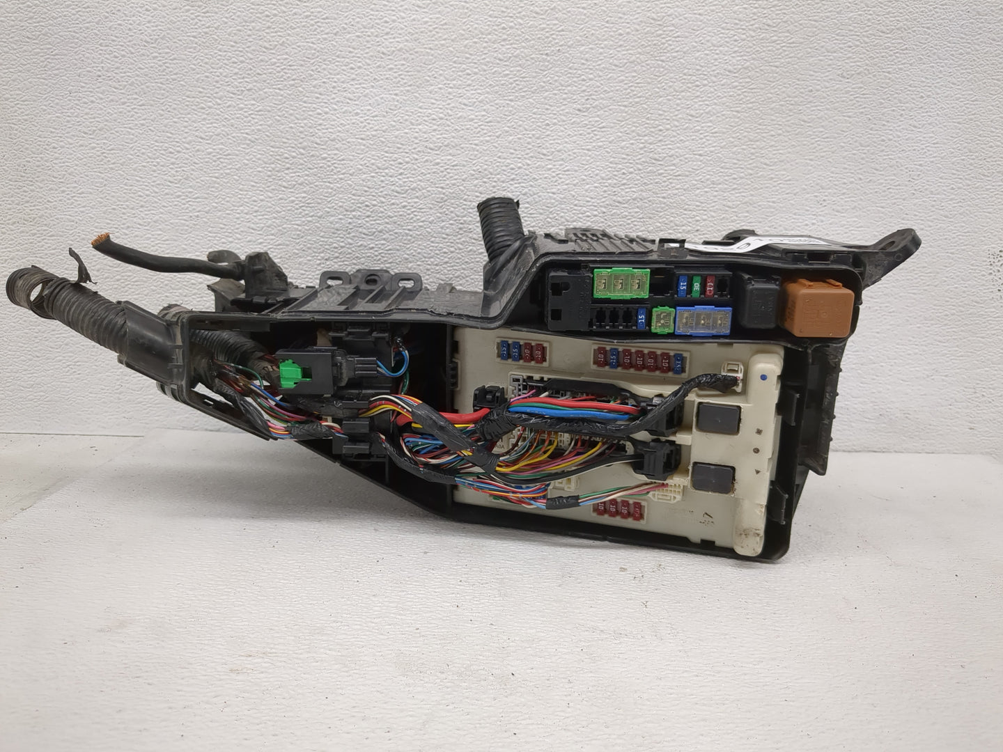 2012-2012 Dodge Grand Caravan Fusebox Fuse Box Relay Module Tipm - Oemusedautoparts1.com