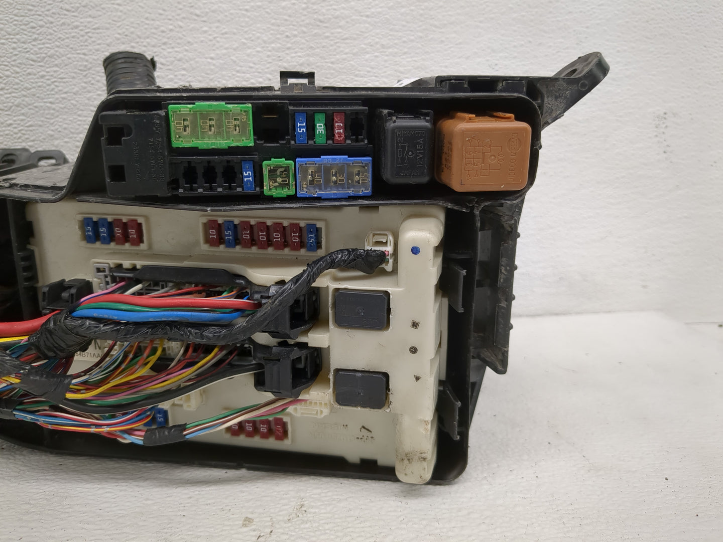 2012-2012 Dodge Grand Caravan Fusebox Fuse Box Relay Module Tipm - Oemusedautoparts1.com