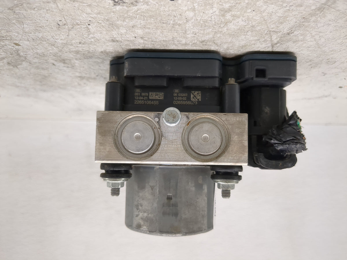 2012 Dodge Grand Caravan Anti-Lock Brake ABS Pump Module Actuator OEM P/N:269 506 0265 242 847, 0265956023 Fits OEM Used Aut