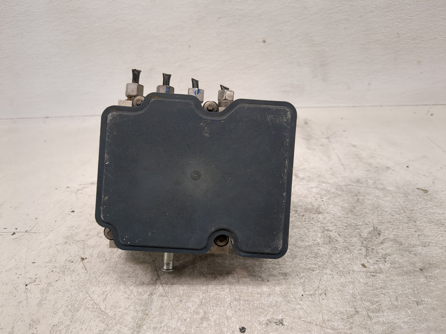 2012 Dodge Grand Caravan ABS Pump Control Module Replacement P/N:269 506 0265 242 847, 0265956023 Fits OEM Used Auto Parts -