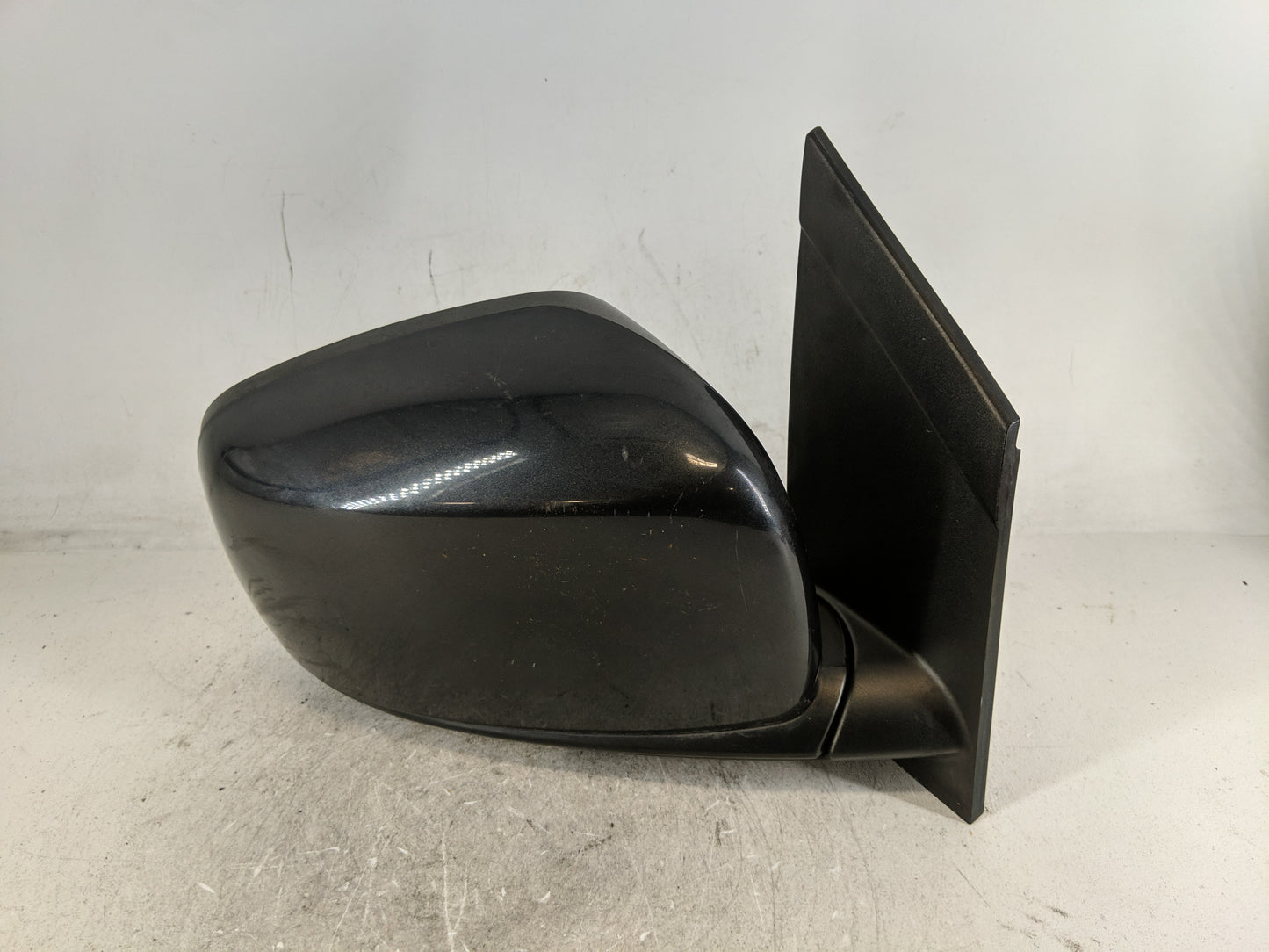 2011-2020 Dodge Grand Caravan Side Mirror Replacement Passenger Right View Door Mirror Fits OEM Used Auto Parts - Oemusedaut