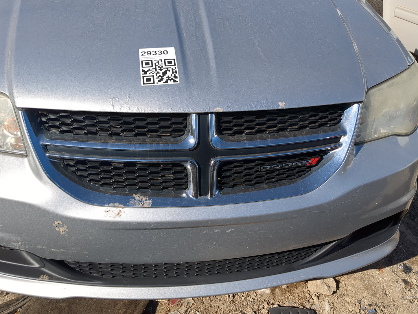 2011-2020 Dodge Grand Caravan Front Grille Bumper Not Included 1222798 - Oemusedautoparts1.com