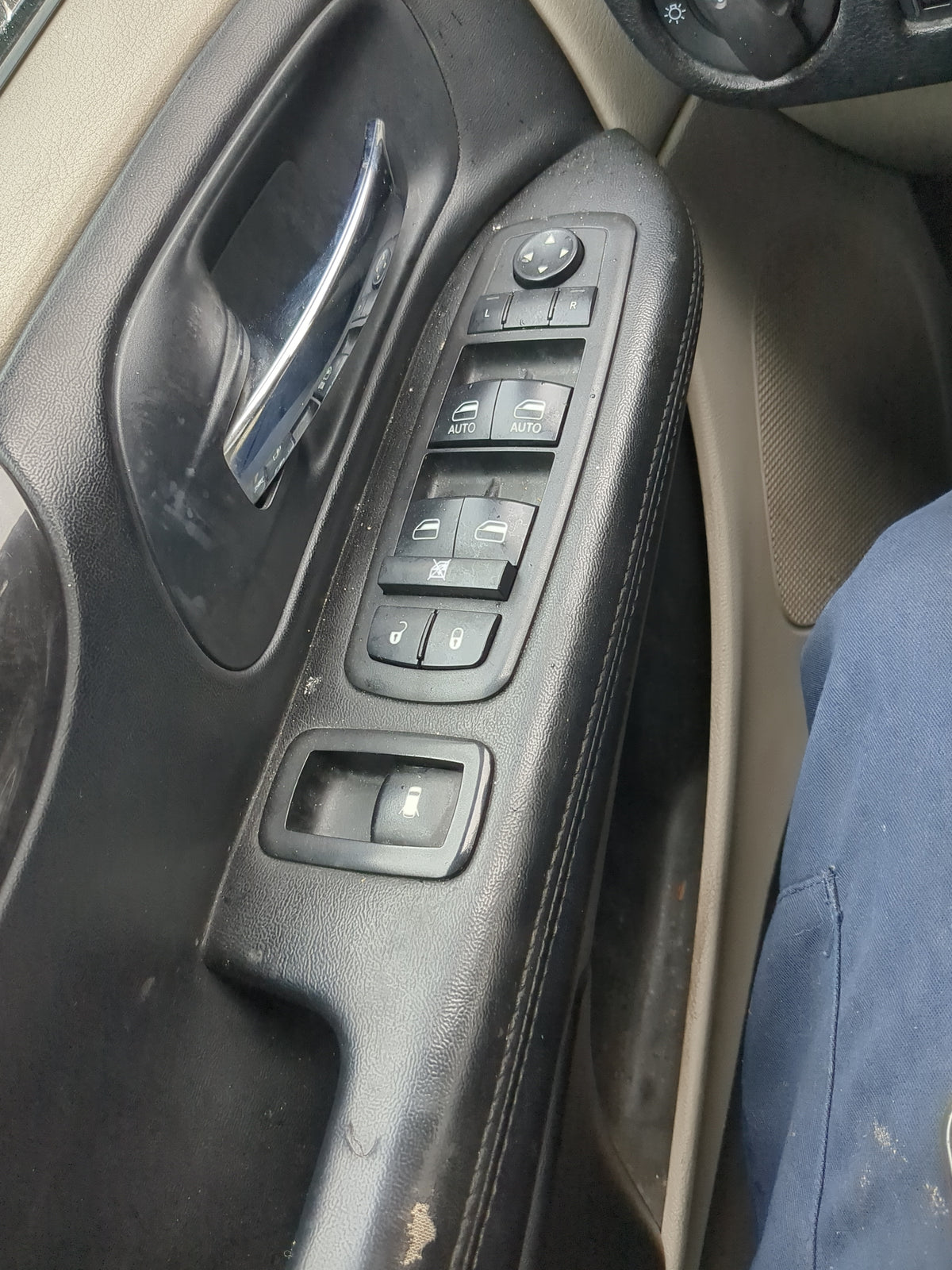 2012-2016 Dodge Grand Caravan Master Power Window Switch Replacement Driver Side Left Fits Fits 2012 2013 2014 2015 2016 OEM