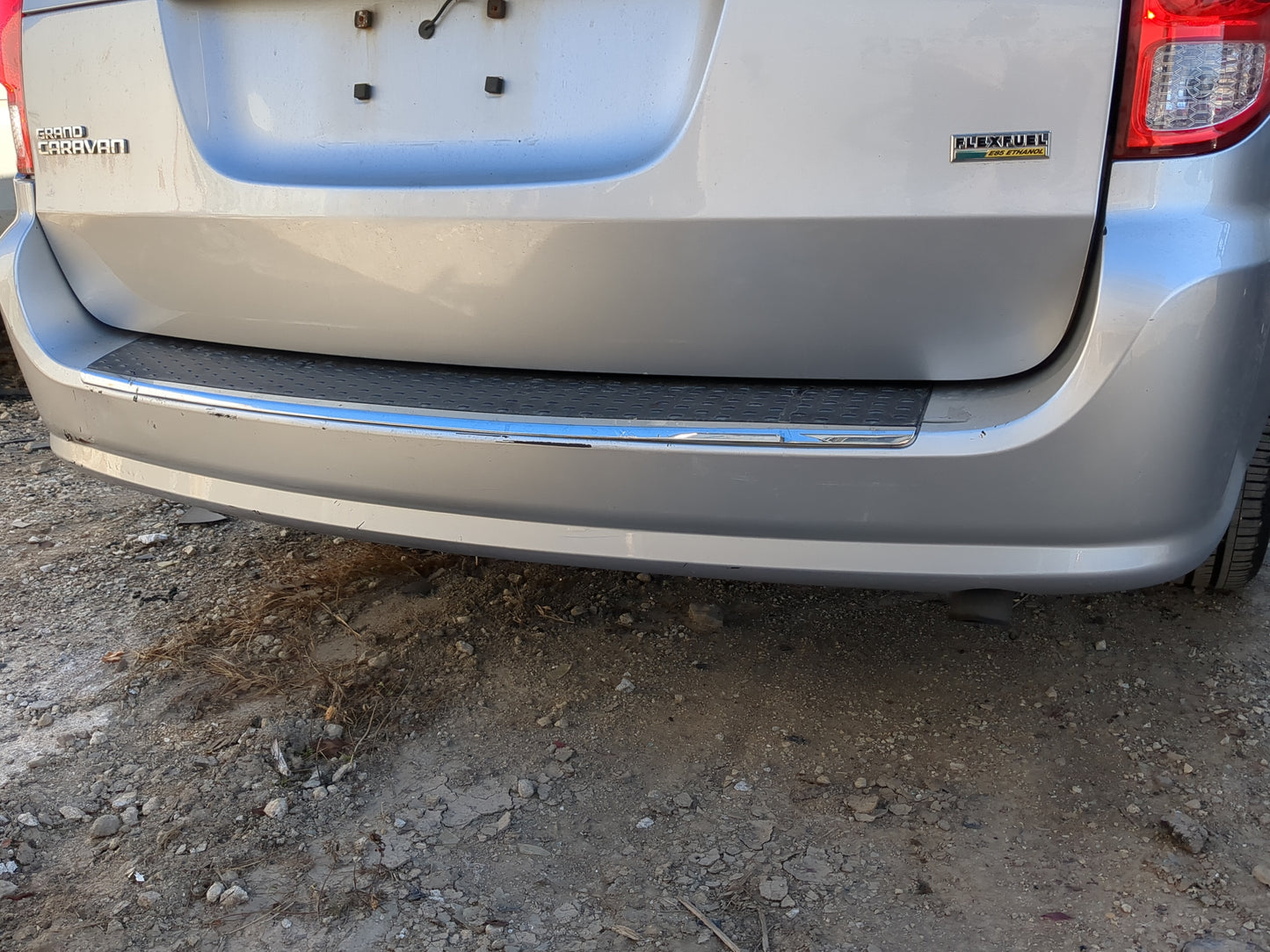 2011-2020 Dodge Grand Caravan Rear Bumper Assembly Oem 1222827 - Oemusedautoparts1.com