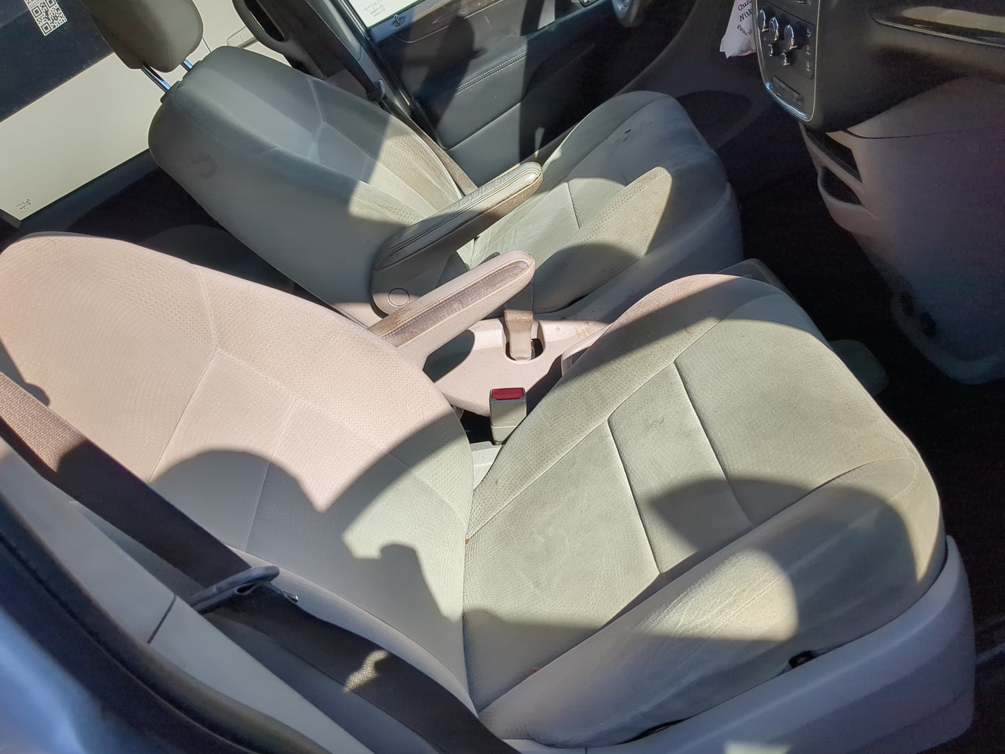 2011-2018 Dodge Grand Caravan Passenger Front Seat Oem 1222872 - Oemusedautoparts1.com