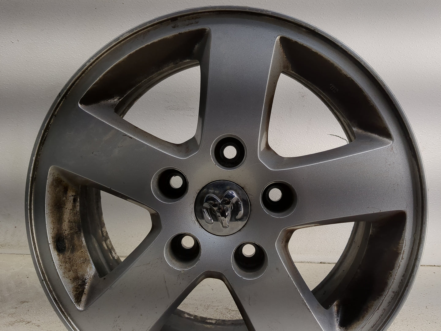 2008-2013 Dodge Grand Caravan Oem Wheel Rim 1261322 - Oemusedautoparts1.com