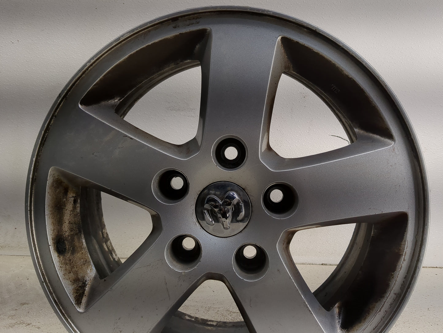 2008-2013 Dodge Grand Caravan Oem Wheel Rim 1261322 - Oemusedautoparts1.com