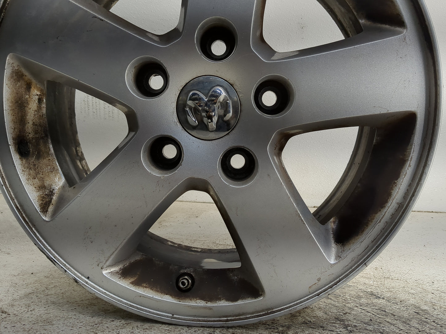 2008-2013 Dodge Grand Caravan Oem Wheel Rim 1261322 - Oemusedautoparts1.com