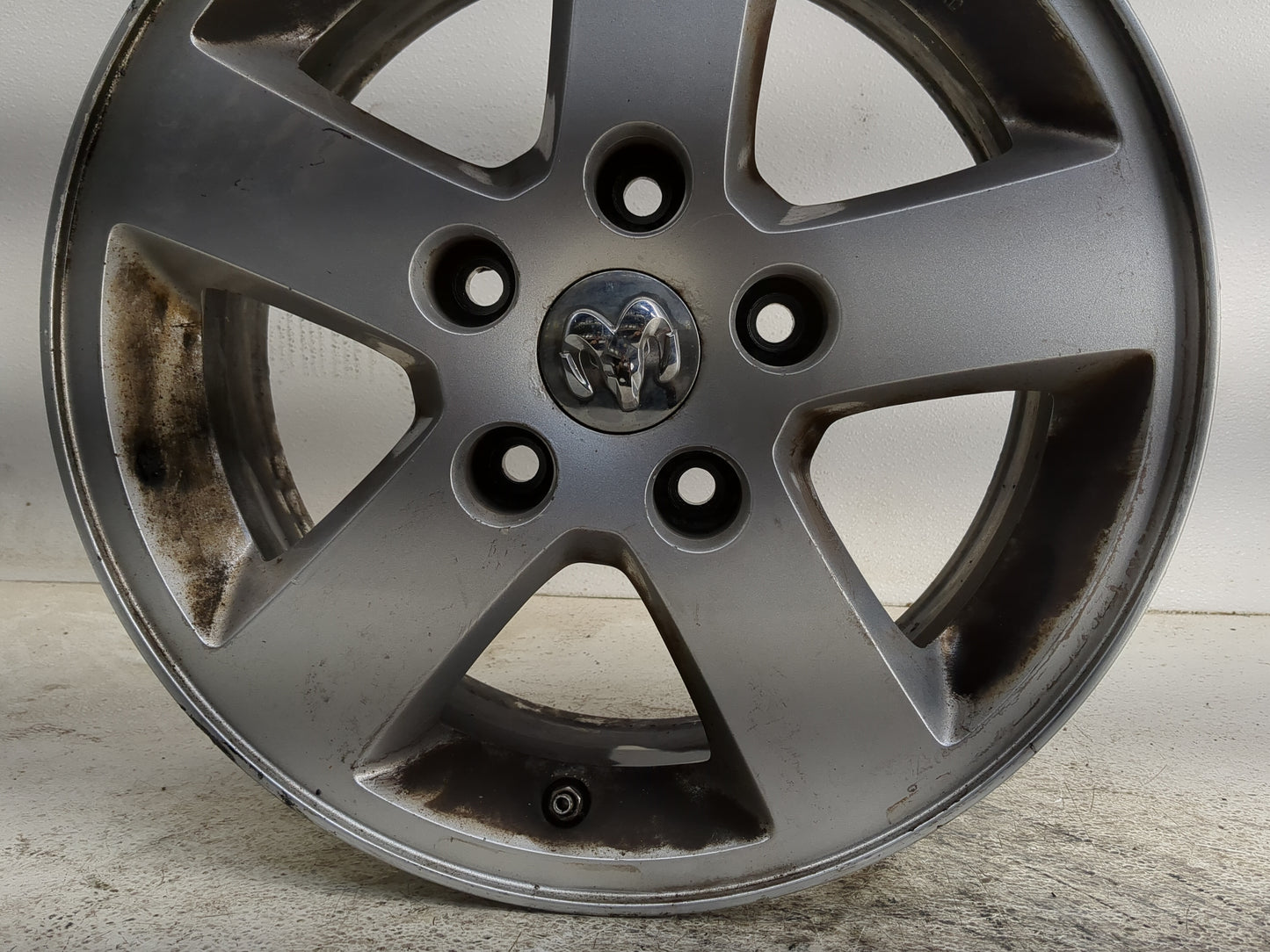 2008-2013 Dodge Grand Caravan Oem Wheel Rim 1261322 - Oemusedautoparts1.com