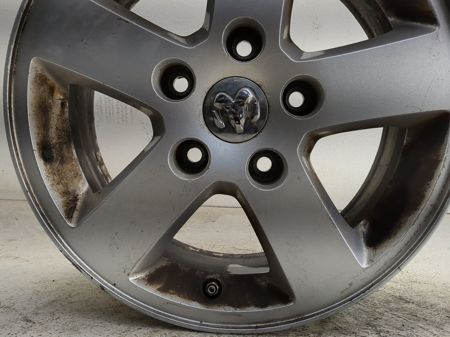 2008-2013 Dodge Grand Caravan Oem Wheel Rim 1261322 - Oemusedautoparts1.com