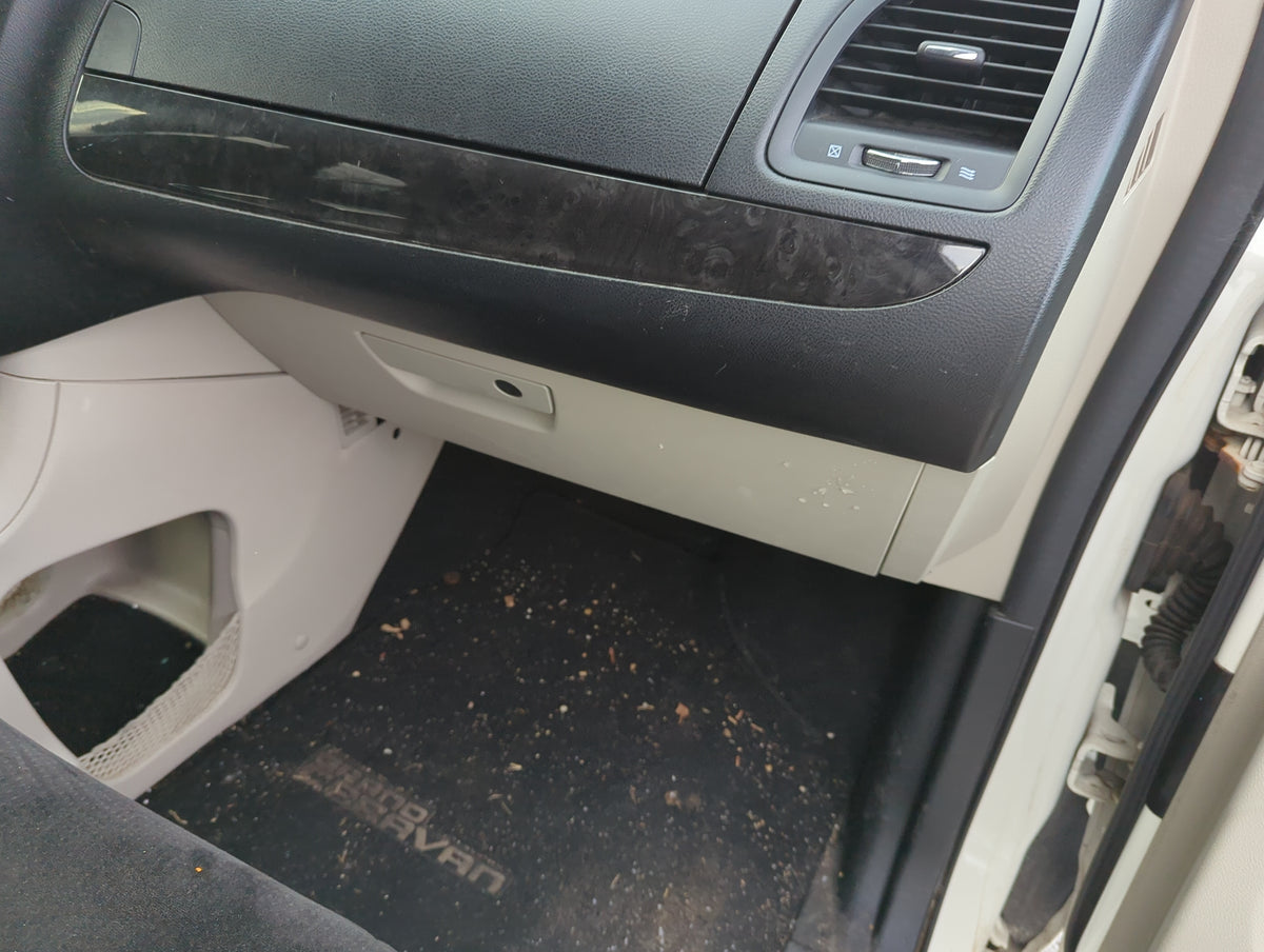 2012 Dodge Grand Caravan Passenger Glove Box Door Storage Compartment 1265256 - Oemusedautoparts1.com