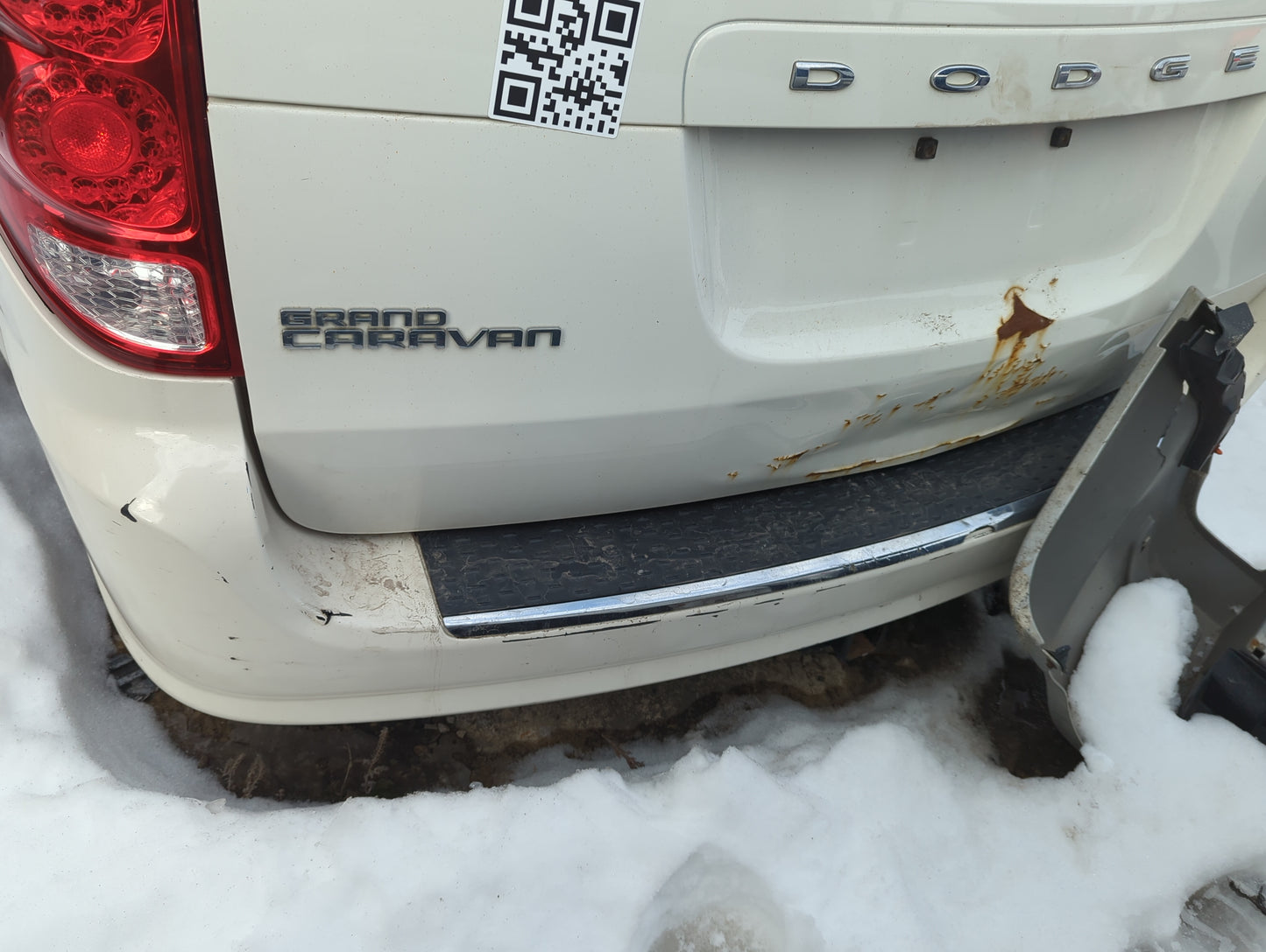 2011-2020 Dodge Grand Caravan Rear Bumper Assembly Oem - Oemusedautoparts1.com