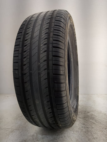 compare product Used Tire 235/60R16 STARFIRE SOLARUS AS 100T - Tread Depth 8/32