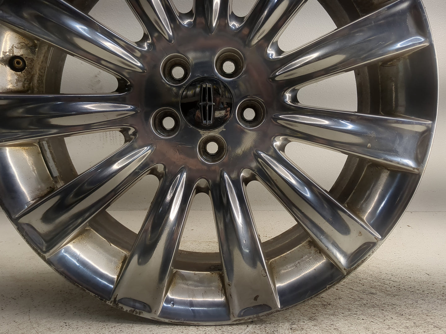 Dodge Grand Caravan Oem Wheel Rim 1312698 - Oemusedautoparts1.com
