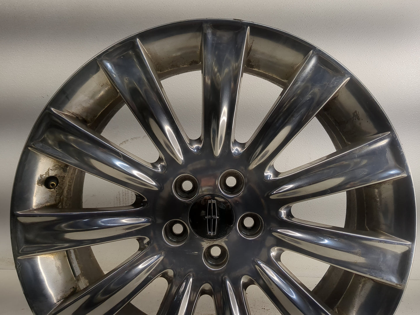 Dodge Grand Caravan Oem Wheel Rim 1312698 - Oemusedautoparts1.com