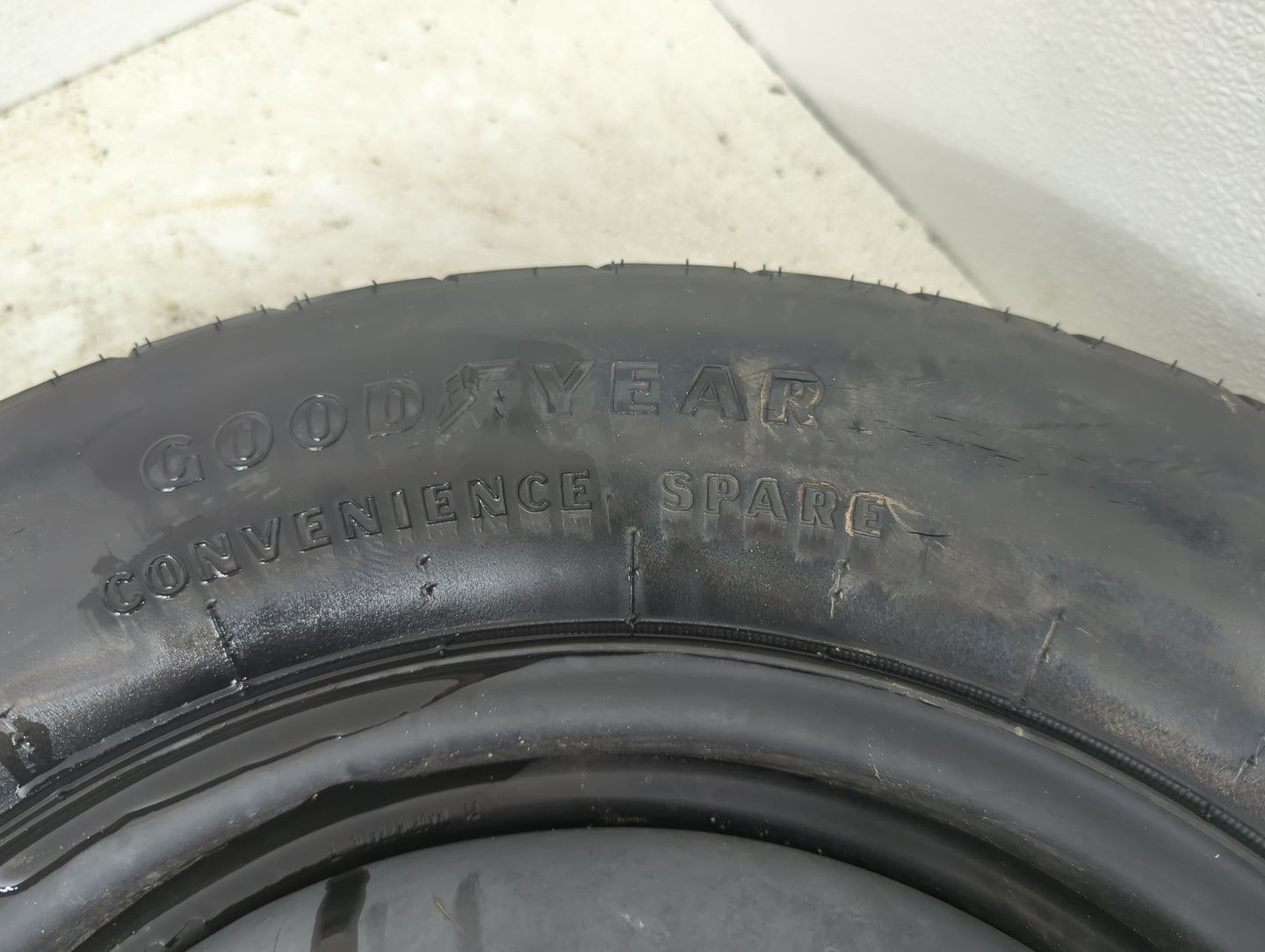 2008-2015 Dodge Grand Caravan Spare Donut Tire Wheel Rim Oem 1312702 - Oemusedautoparts1.com