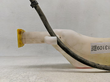 2008 Dodge Grand Caravan Radiator Coolant Overflow Expansion Tank Bottle