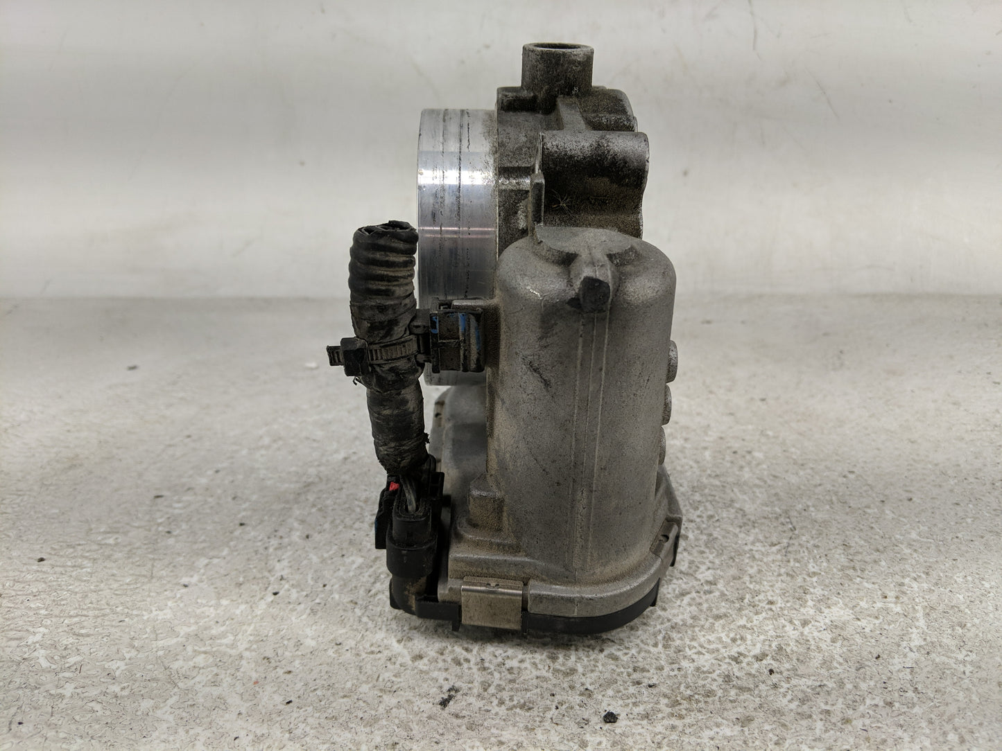 2011-2020 Dodge Grand Caravan Throttle Body P/N:05184349AC 0 280 750 770 Fits OEM Used Auto Parts - Oemusedautoparts1.com