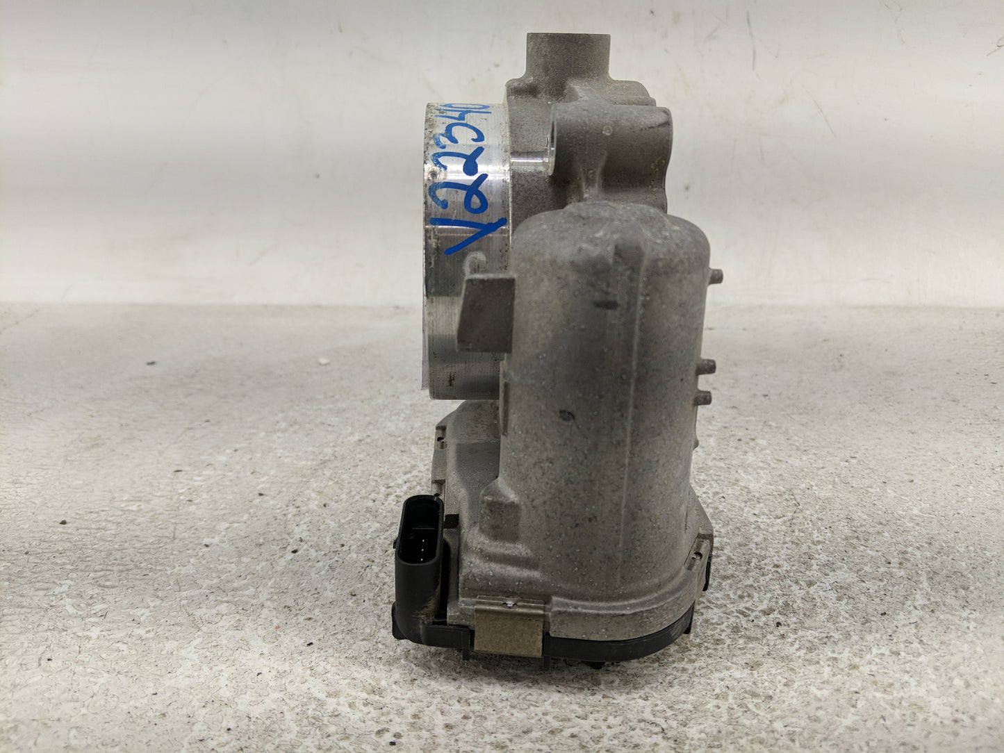 2011-2020 Dodge Grand Caravan Throttle Body P/N:05184349AF 0 280 750 770 Fits OEM Used Auto Parts - Oemusedautoparts1.com
