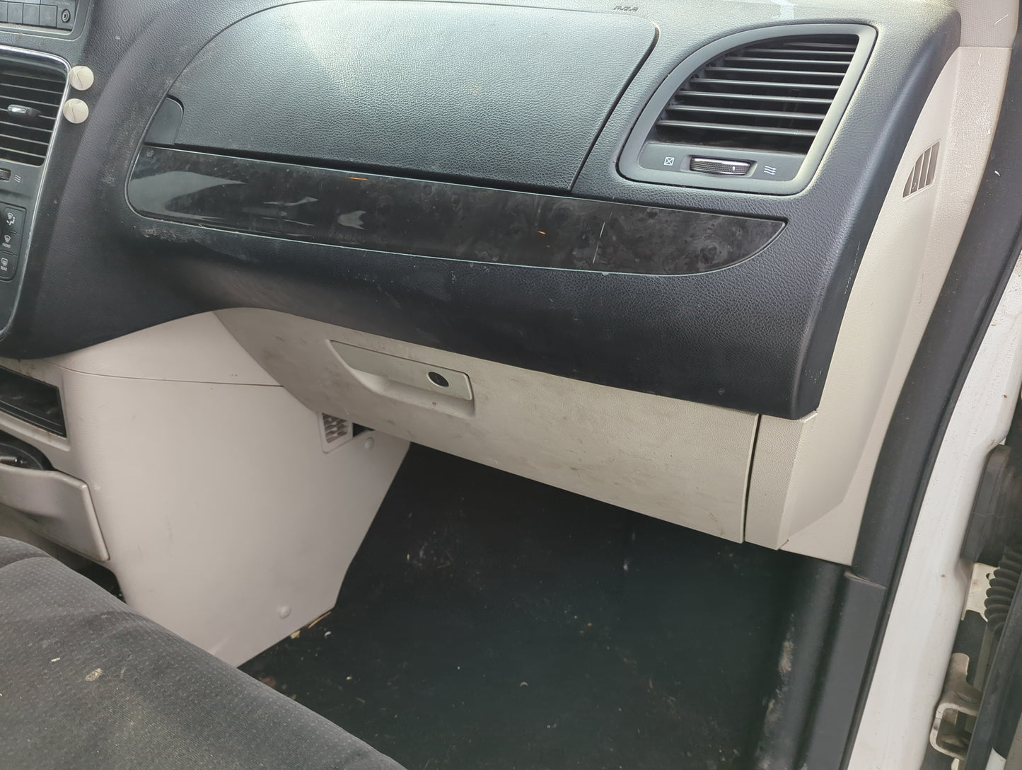 2012 Dodge Grand Caravan Passenger Glove Box Door Storage Compartment - Oemusedautoparts1.com