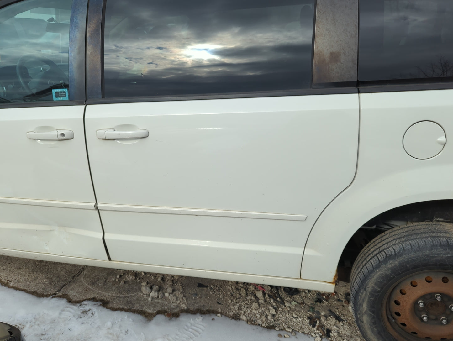 2008-2020 Dodge Grand Caravan Driver Rear Door Oem - Oemusedautoparts1.com