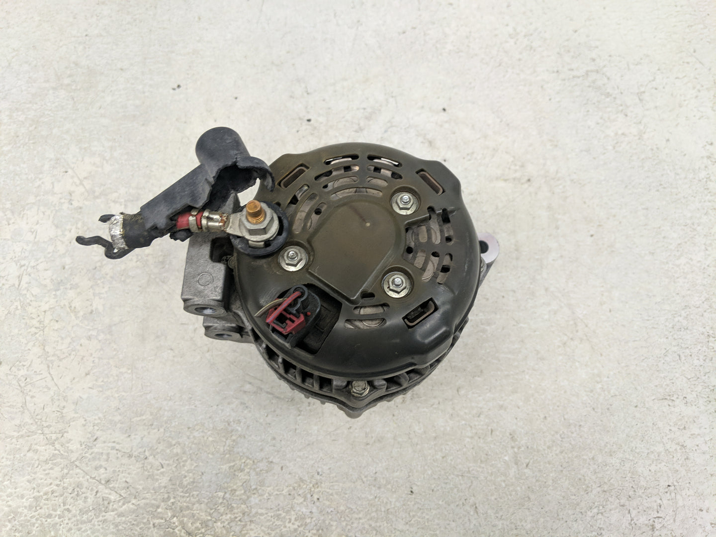2011-2020 Dodge Grand Caravan Alternator Replacement Generator Charging Assembly Engine OEM Fits OEM Used Auto Parts - Oemus