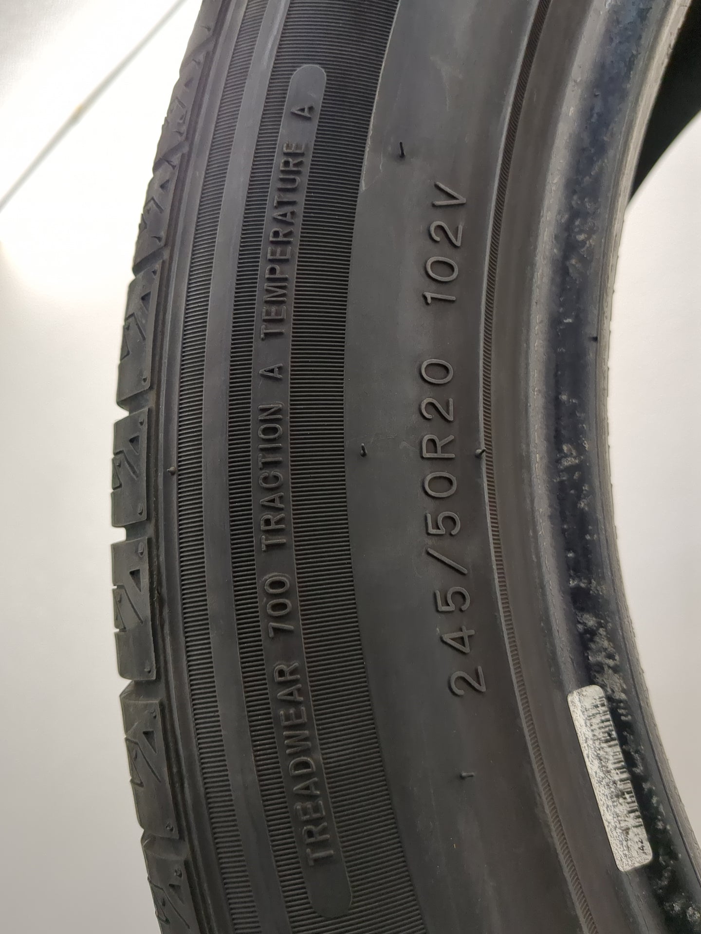 Used Tire 245/50R20 IRONHEAD IRONHEAD 102V - Tread Depth 8/32 - Oemusedautoparts1.com