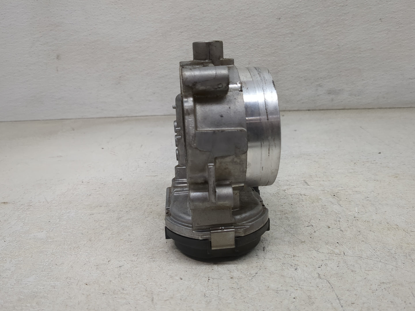2011-2020 Dodge Grand Caravan Throttle Body P/N:05184349AC 0280750570 Fits OEM Used Auto Parts - Oemusedautoparts1.com