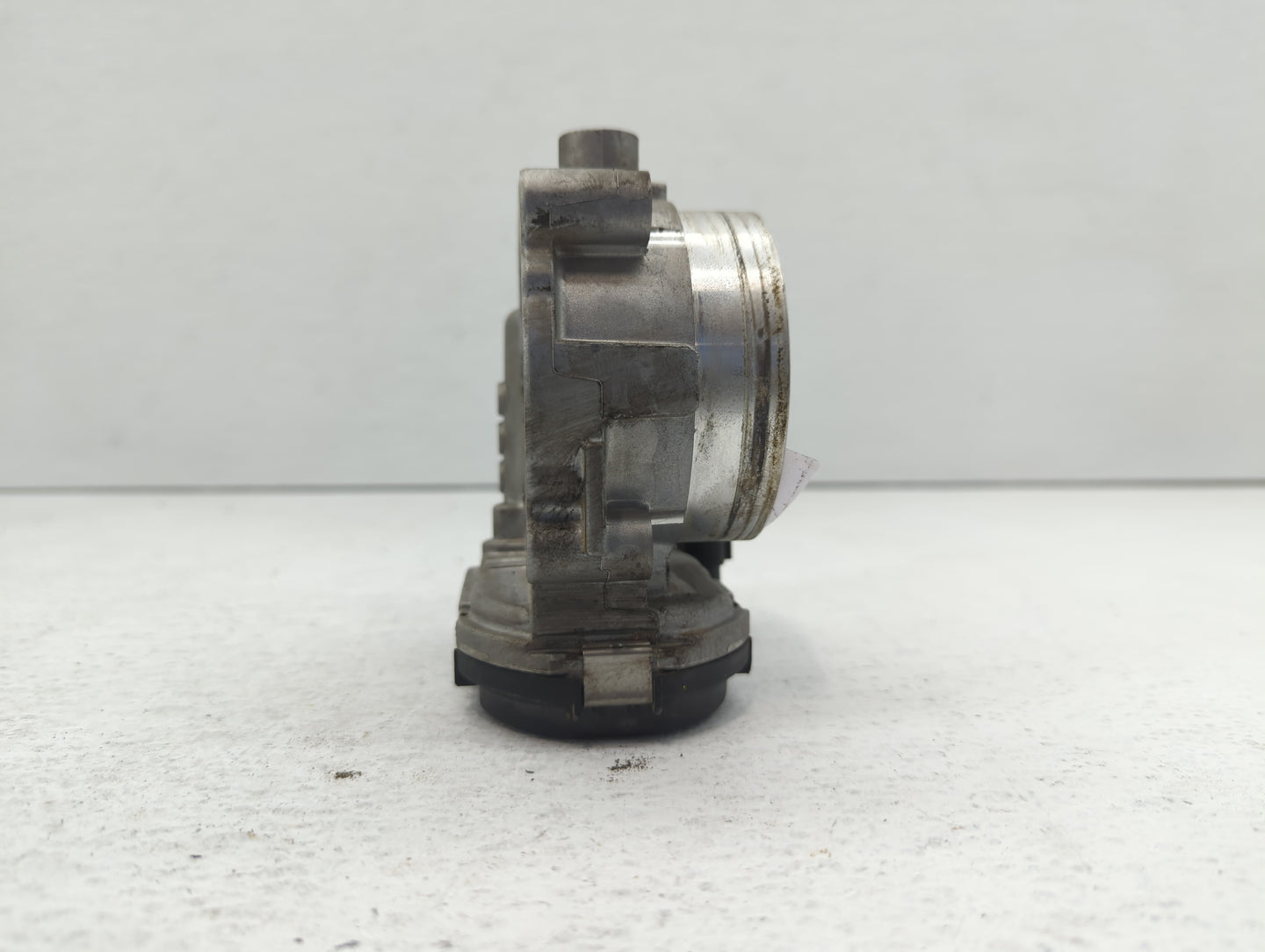2011-2020 Dodge Grand Caravan Throttle Body P/N:05184349AC 05184349AF Fits OEM Used Auto Parts - Oemusedautoparts1.com