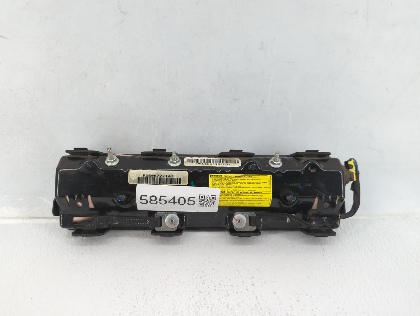 2012 Dodge Grand Caravan Air Bag Driver Left Steering Wheel Mounted P/N:P05057771AD Fits OEM Used Auto Parts - Oemusedautopa