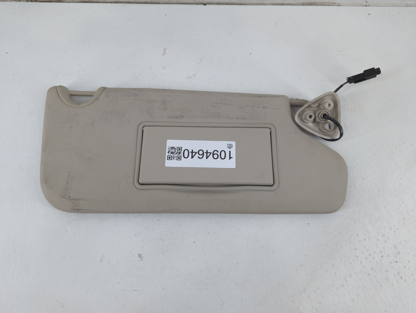 2011-2020 Dodge Journey Sun Visor Shade Replacement Passenger Right Mirror Fits OEM Used Auto Parts - Oemusedautoparts1.com