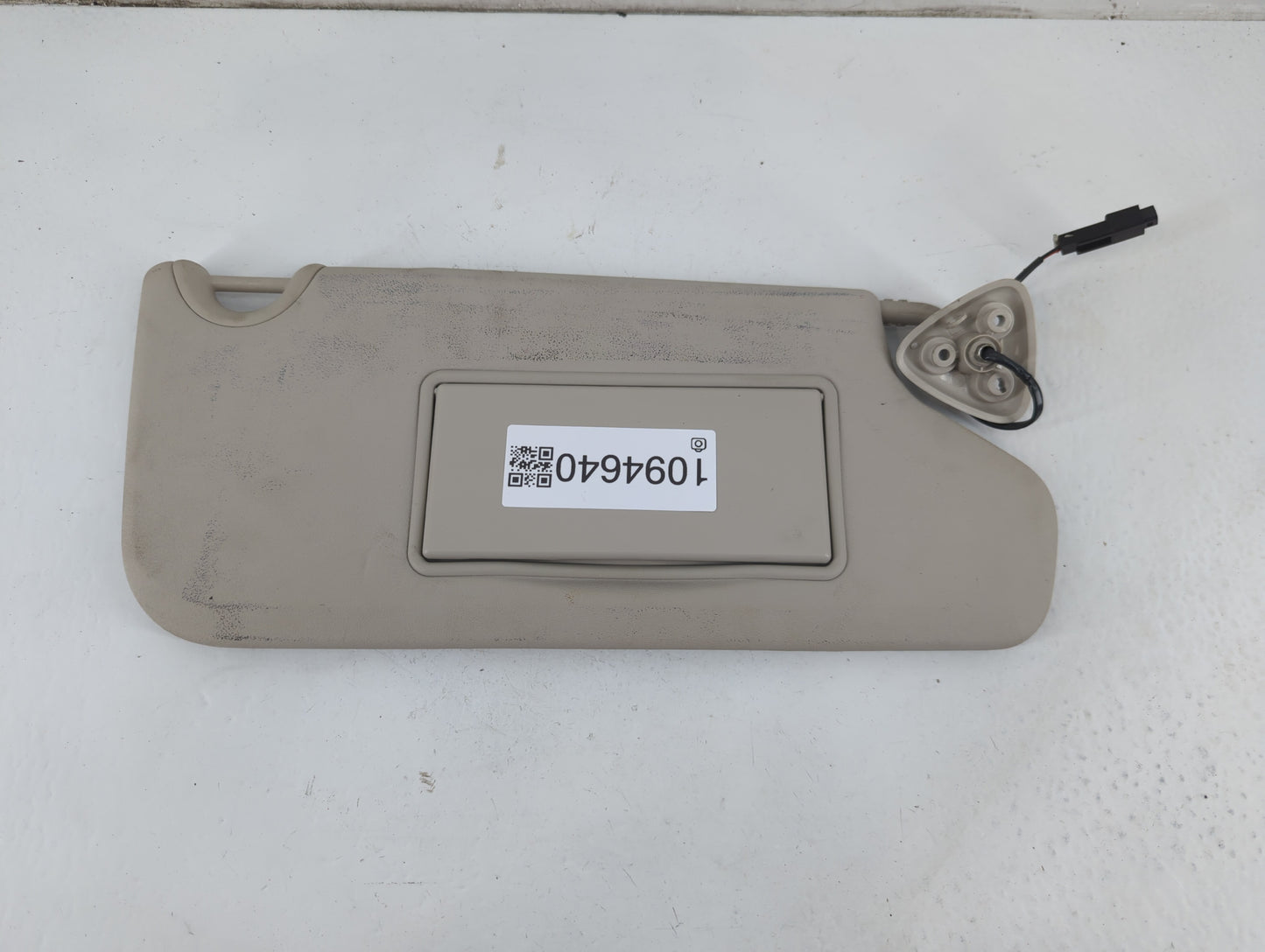 2011-2020 Dodge Journey Sun Visor Shade Replacement Passenger Right Mirror Fits OEM Used Auto Parts - Oemusedautoparts1.com