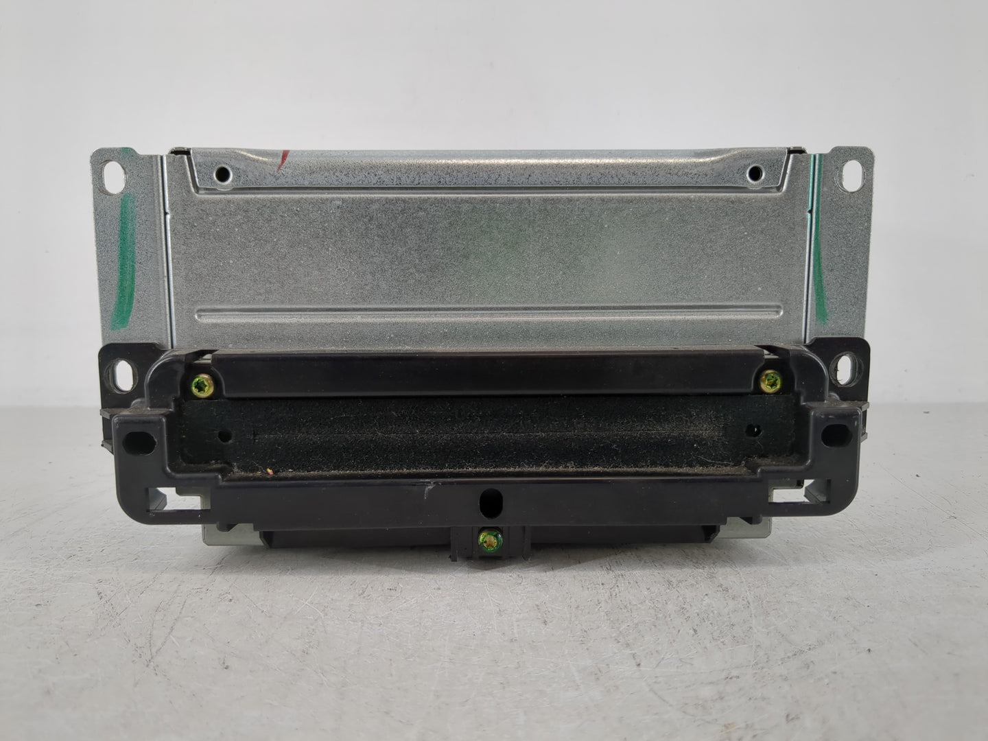 2011-2012 Dodge Journey Radio AM FM Cd Player Receiver Replacement P/N:P05091101AC Fits Fits 2011 2012 OEM Used Auto Parts -
