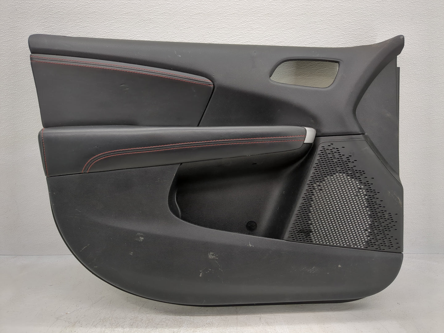 2011 Dodge Journey Front Left Driver Interior Door Panel Trim - Oemusedautoparts1.com