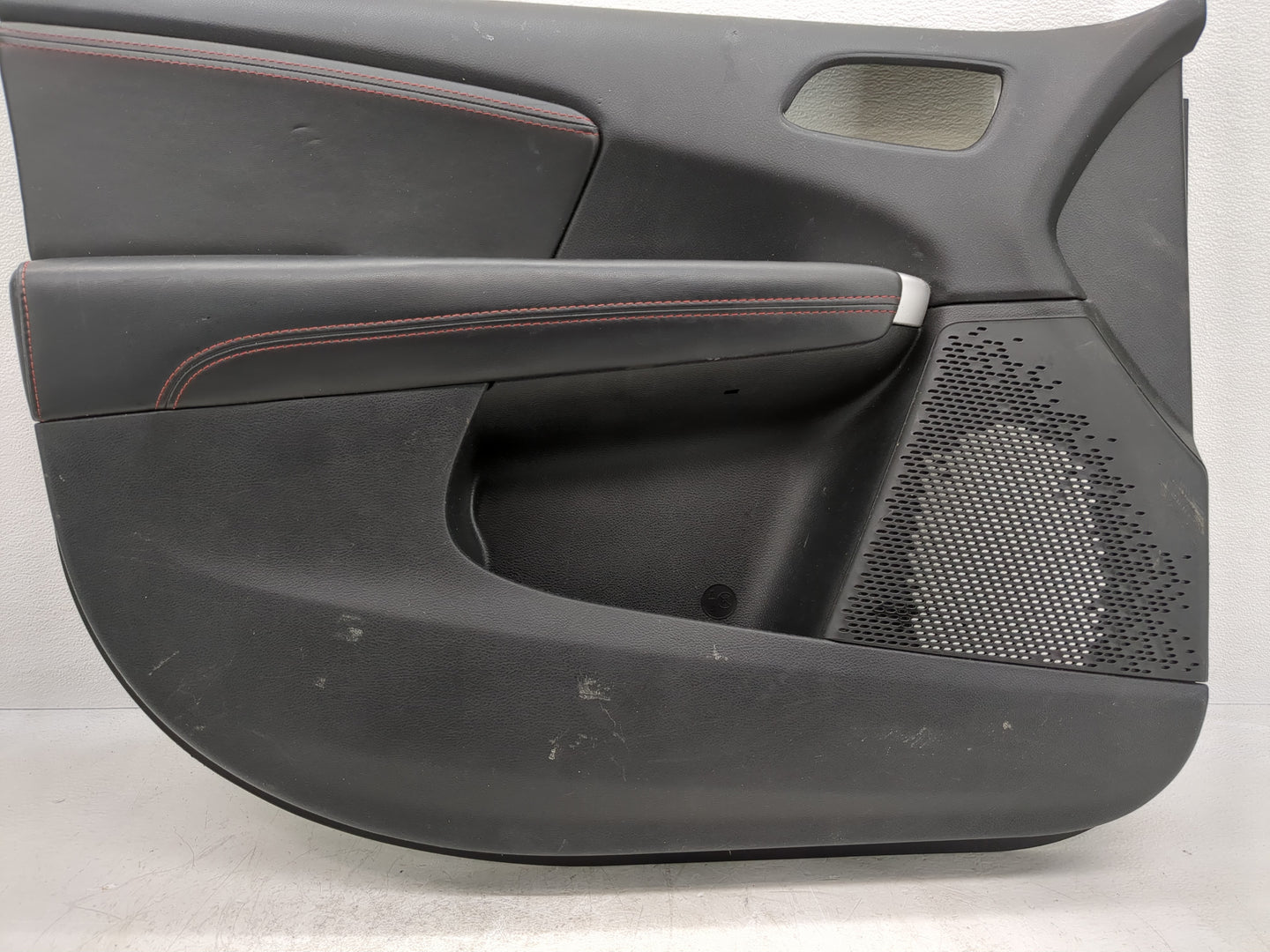 2011 Dodge Journey Front Left Driver Interior Door Panel Trim - Oemusedautoparts1.com