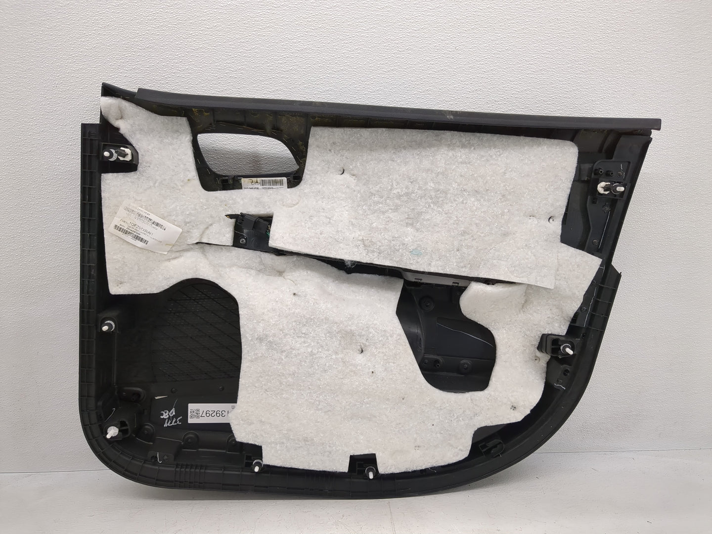 2011 Dodge Journey Front Left Driver Interior Door Panel Trim - Oemusedautoparts1.com