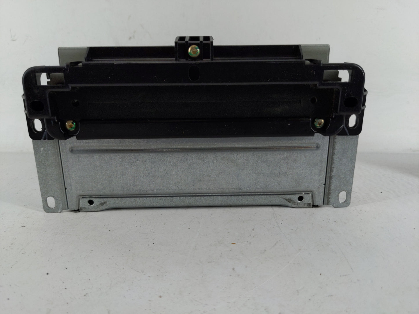 2011-2012 Dodge Journey Radio AM FM Cd Player Receiver Replacement P/N:P05091101AD Fits Fits 2011 2012 OEM Used Auto Parts -
