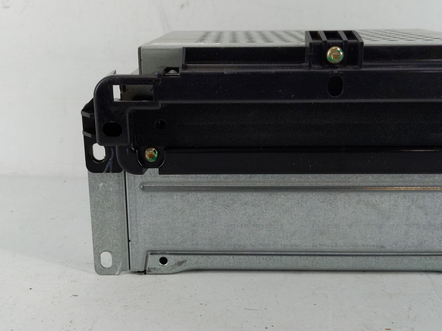 2011-2012 Dodge Journey Radio AM FM Cd Player Receiver Replacement P/N:P05091101AD Fits Fits 2011 2012 OEM Used Auto Parts -