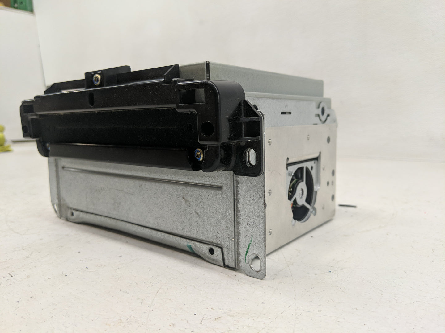 2011-2012 Dodge Journey Radio AM FM Cd Player Receiver Replacement P/N:P05091101AI Fits Fits 2011 2012 OEM Used Auto Parts -