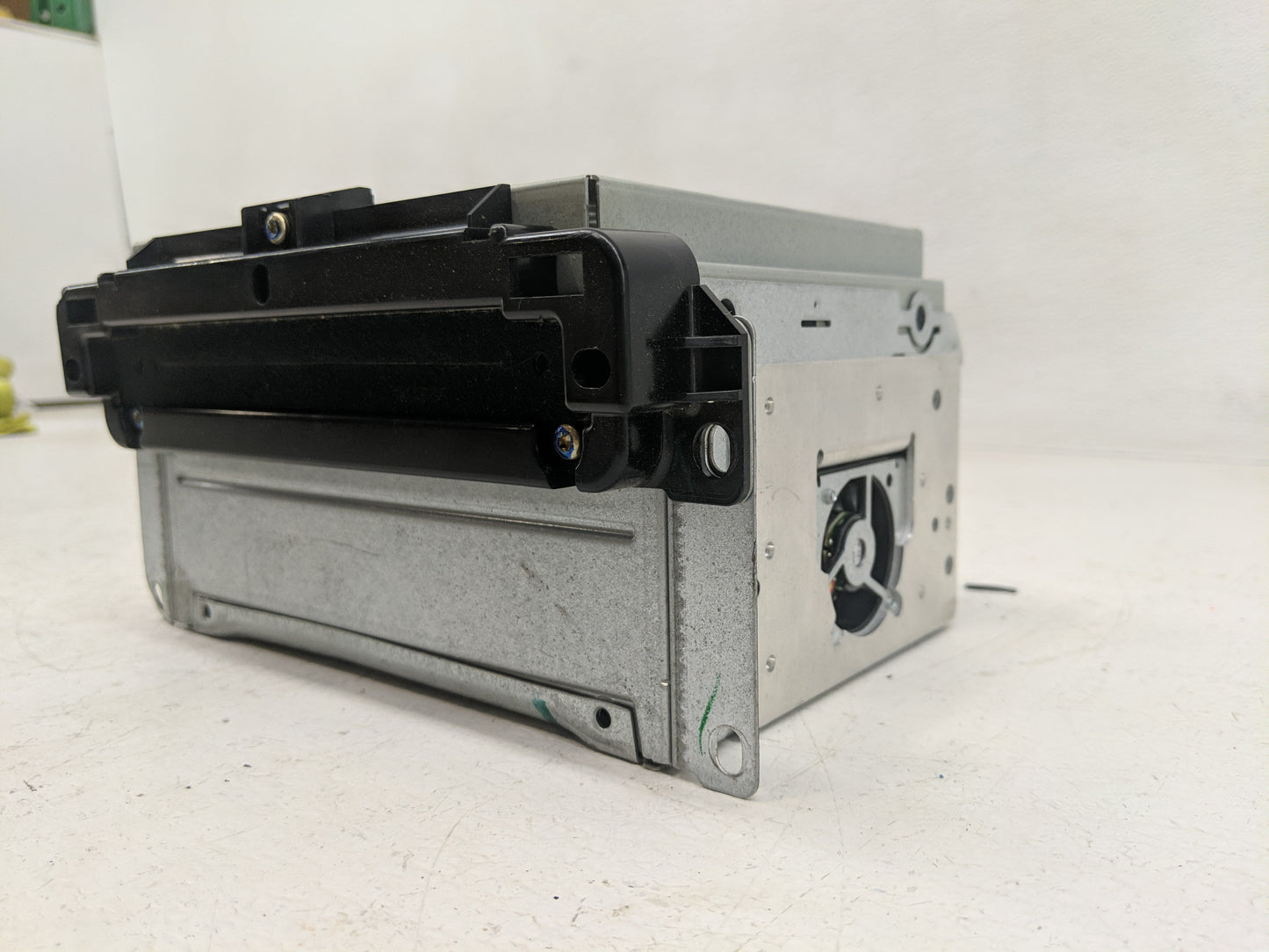 2011-2012 Dodge Journey Radio AM FM Cd Player Receiver Replacement P/N:P05091101AI Fits Fits 2011 2012 OEM Used Auto Parts -