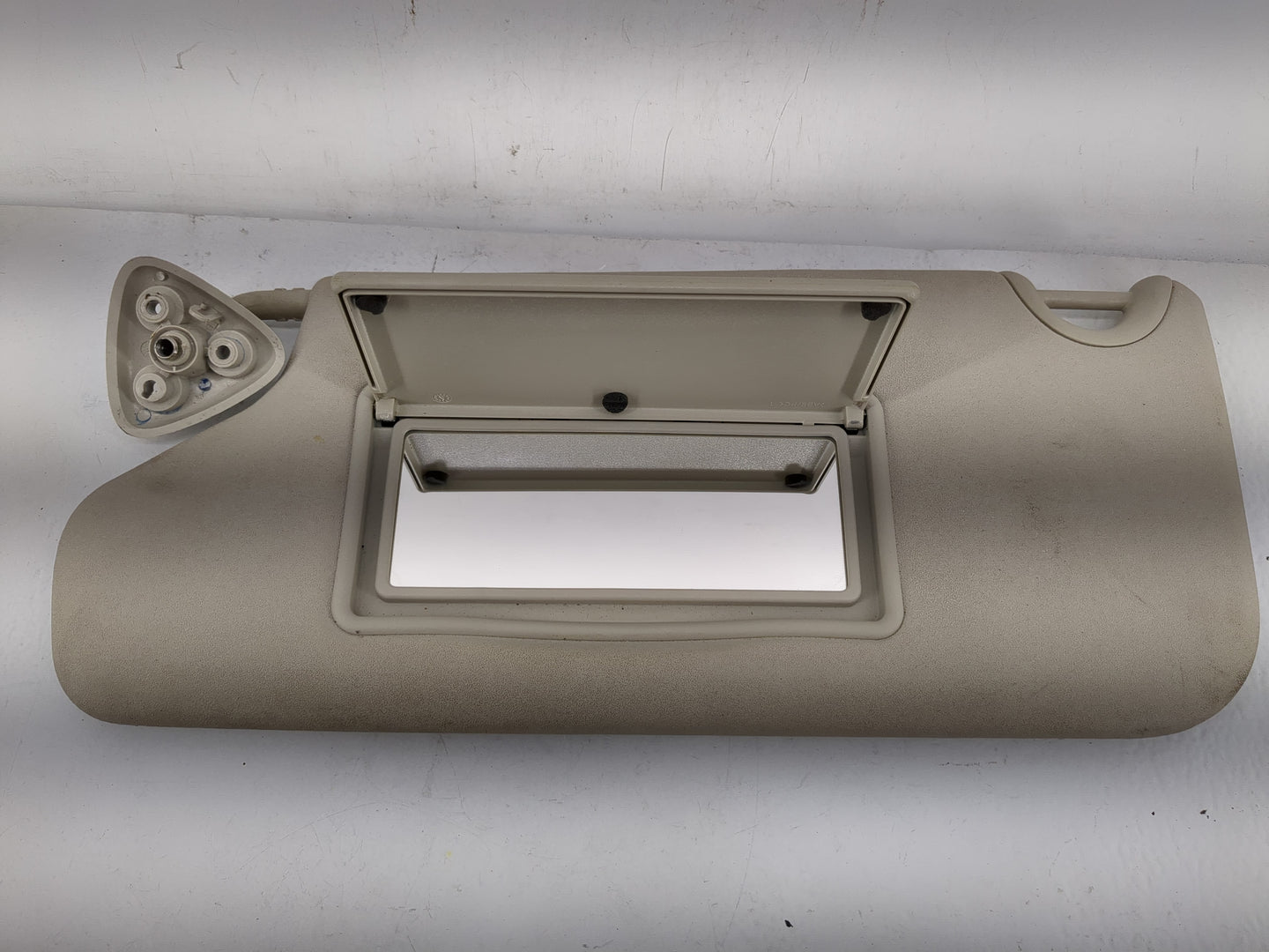 2012 Dodge Journey Sun Visor Shade Replacement Passenger Right Mirror Fits OEM Used Auto Parts - Oemusedautoparts1.com