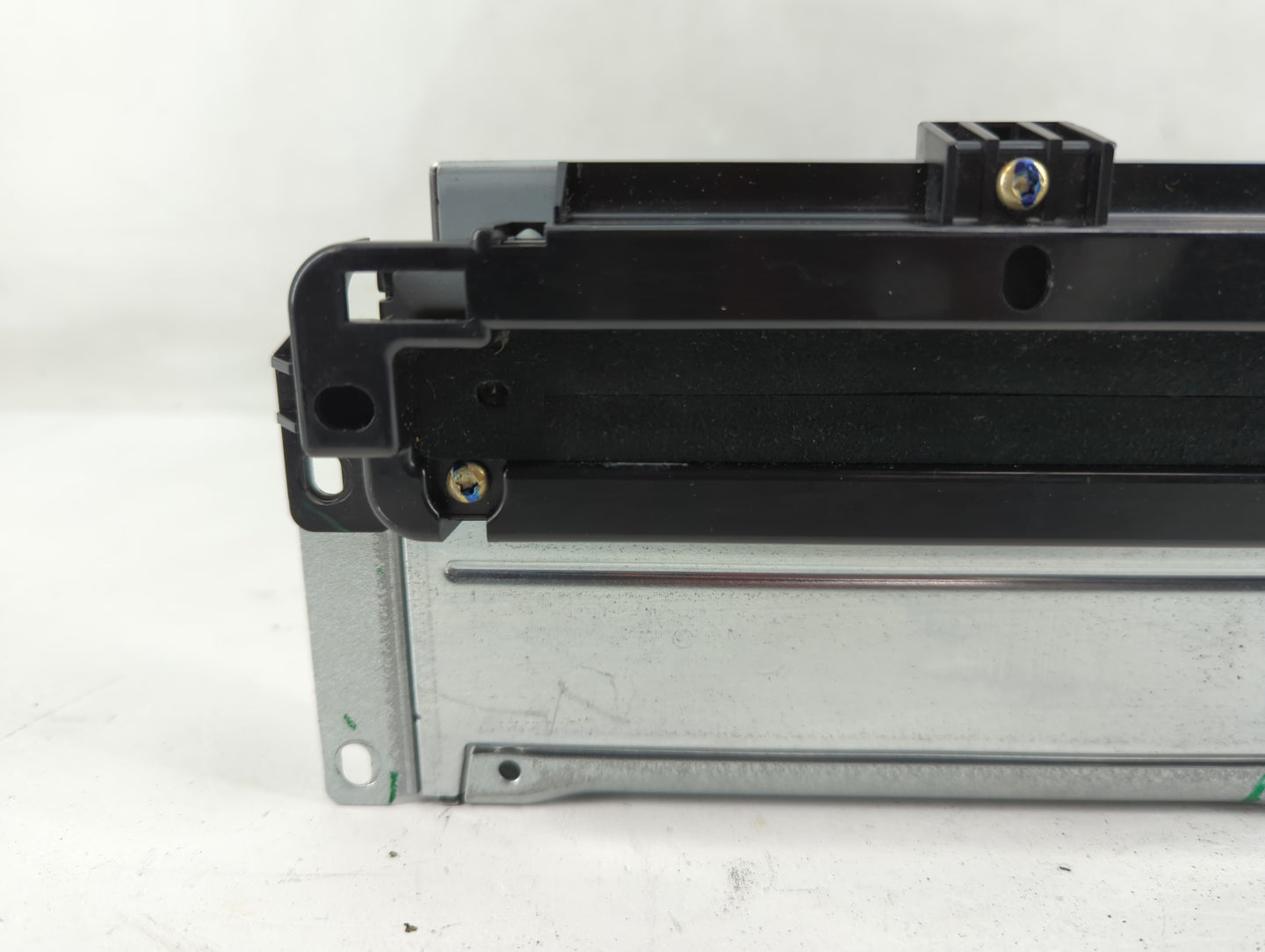 2012 Dodge Journey Radio AM FM Cd Player Receiver Replacement P/N:P05091101AI Fits OEM Used Auto Parts - Oemusedautoparts1.c
